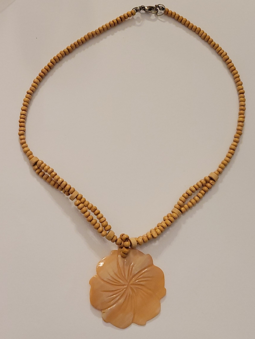 Hand-Carved Floral Pendant Bead Necklace - Beige